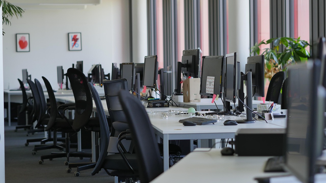 Absentéisme en entreprise : chiffres clés et tendances 2024-2025